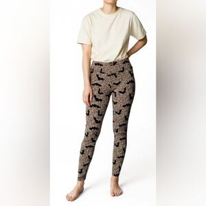 Runway Ready Stylish Leopard & Bat Print Stretch Velvety Soft Leggings 1X